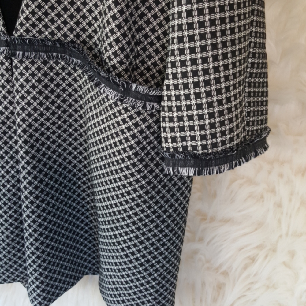 Max Studio London Coat nwot - Picture 3 of 10